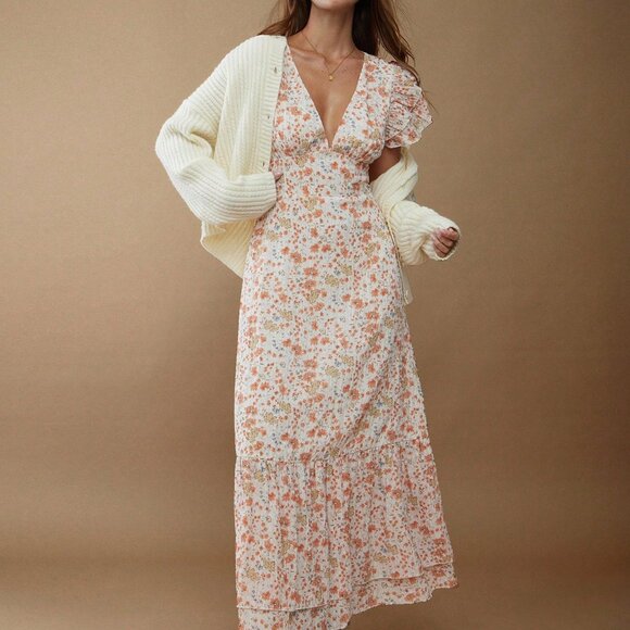 Yellow Floral Print Women's V Neck Maxi Dress with Flutter Sleeve - Picture 4 of 5